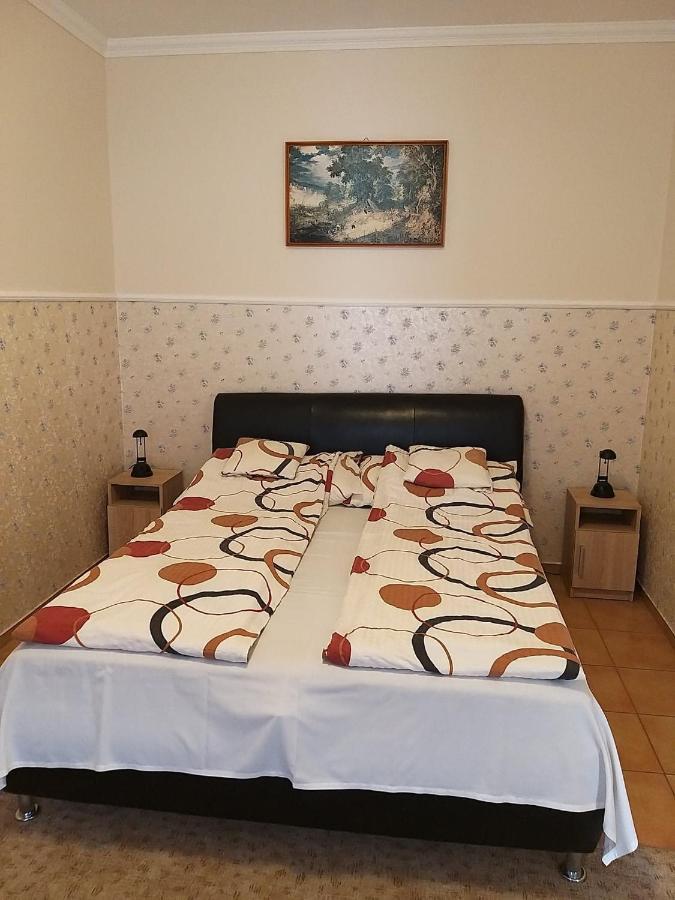 Garden Apartmanhaz 2 Hajdúszoboszló Exterior foto