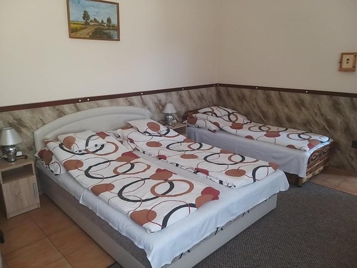 Garden Apartmanhaz 2 Hajdúszoboszló Exterior foto
